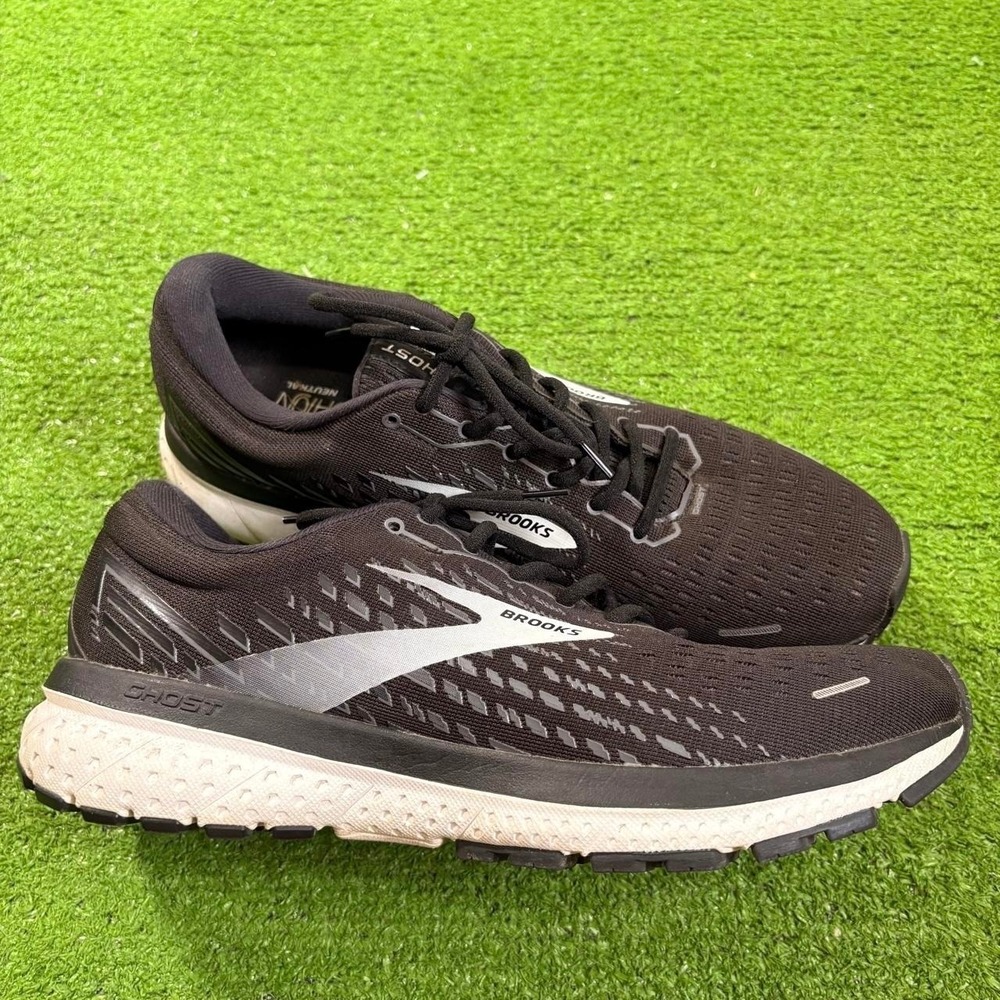 Brooks Women's Size 10B Ghost‎ 13 Black Sneakers Running Shoes